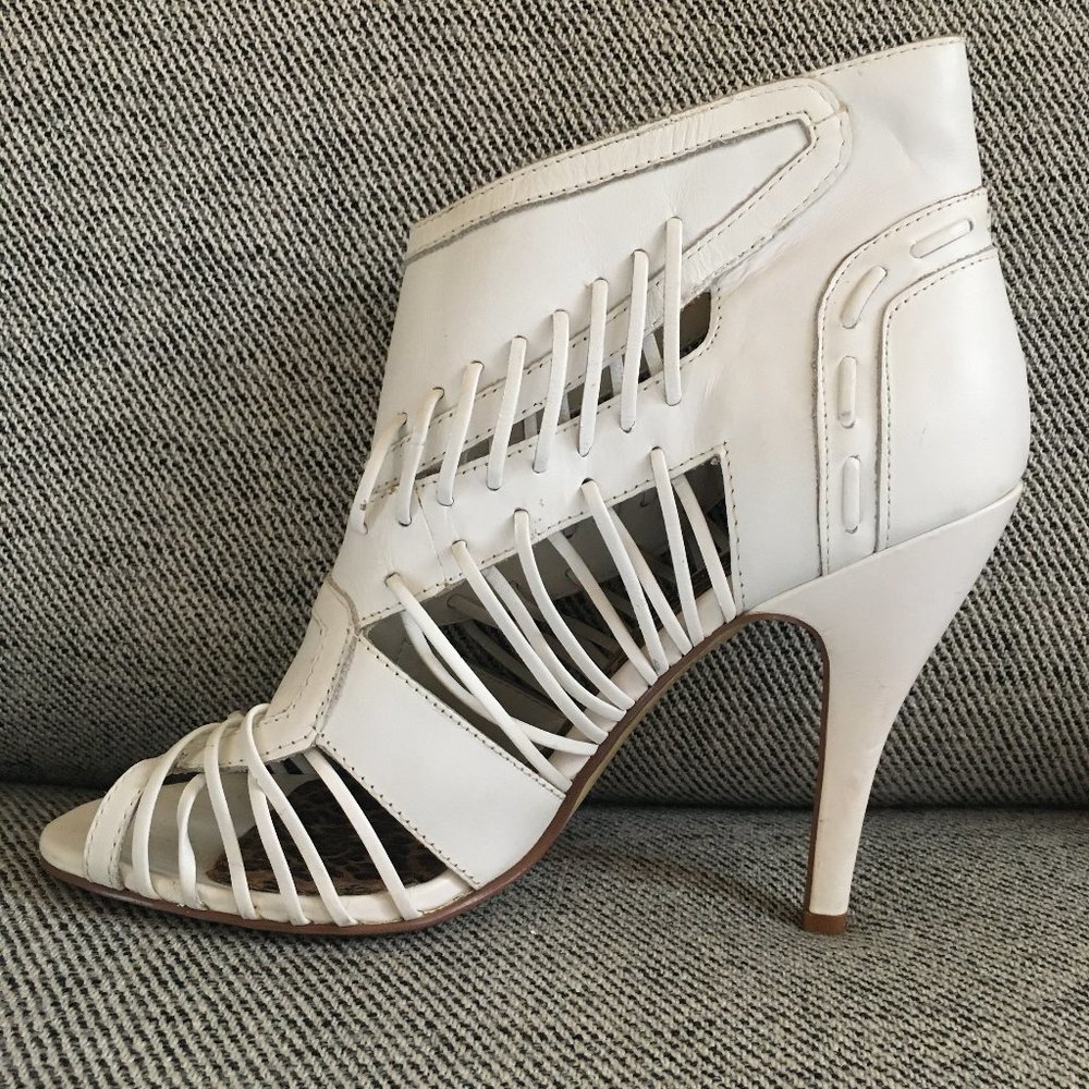 Chinese Laundry Elise “Labyrinth” Heels, Size 7M